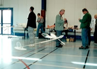 Indoor de Jean-Francis Frugoli. Photo prise en plein vol à environ 1m du sol.