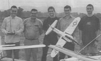 Claude et Laurent Anache avec d'autres membres de l'association Colibri